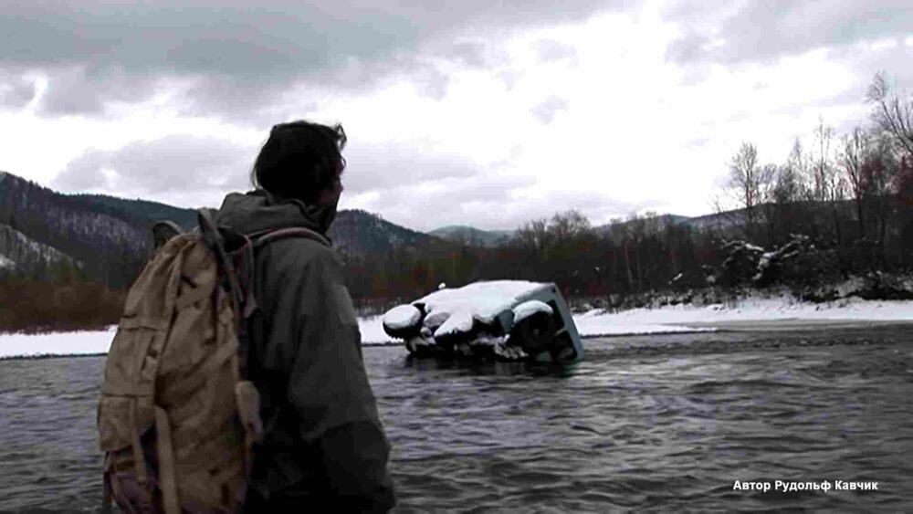 Accident. Nineteen days of survival.